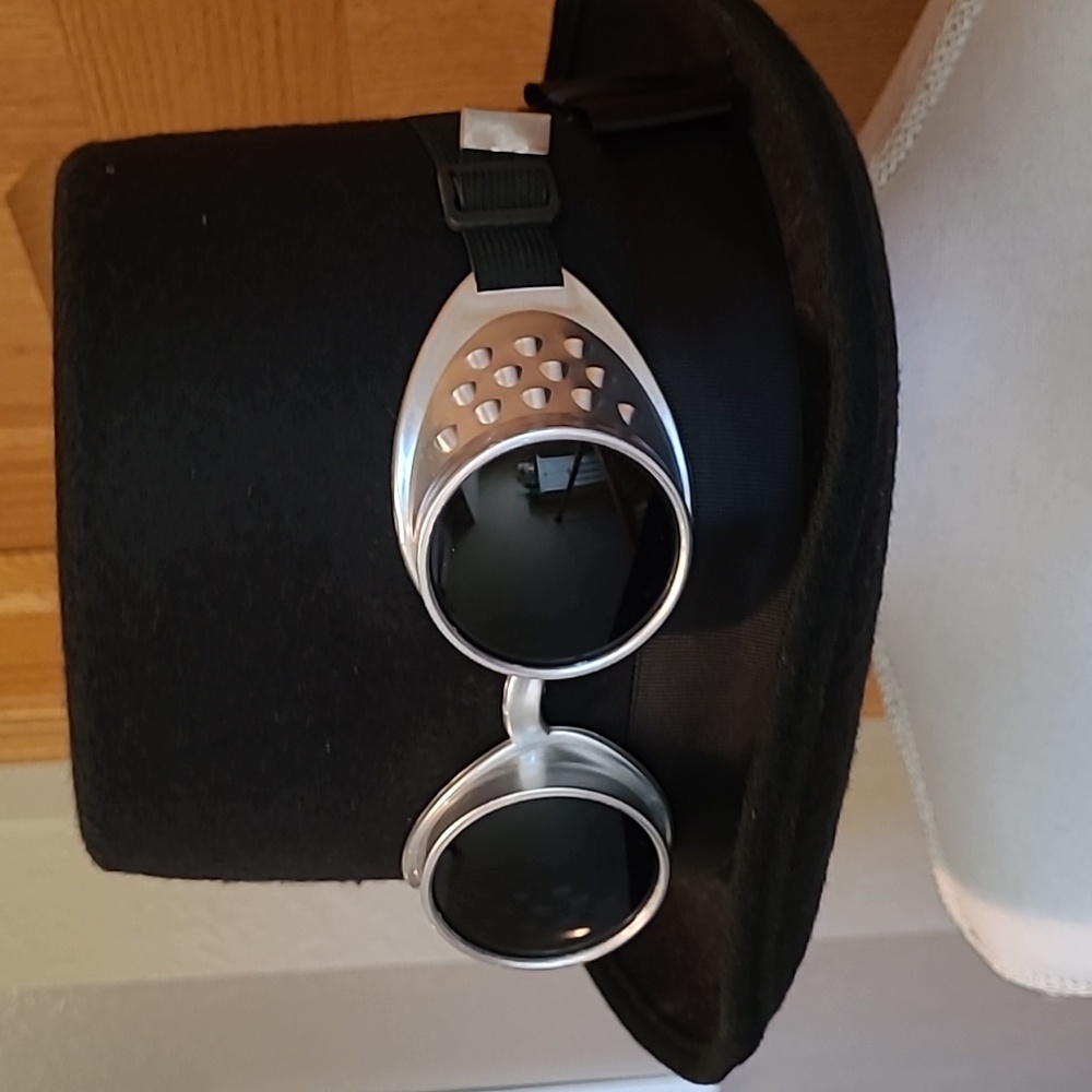 Spirit Black Top Hat with Silver Steampunk Goggles